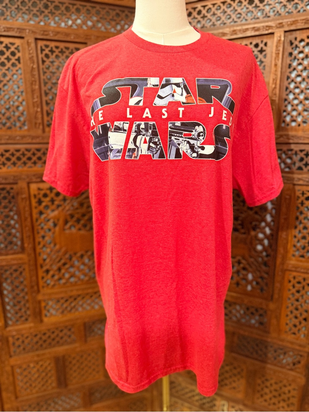 Star Wars “The Last Jedi” Graphic Tee | Red | Unisex Adult Size L